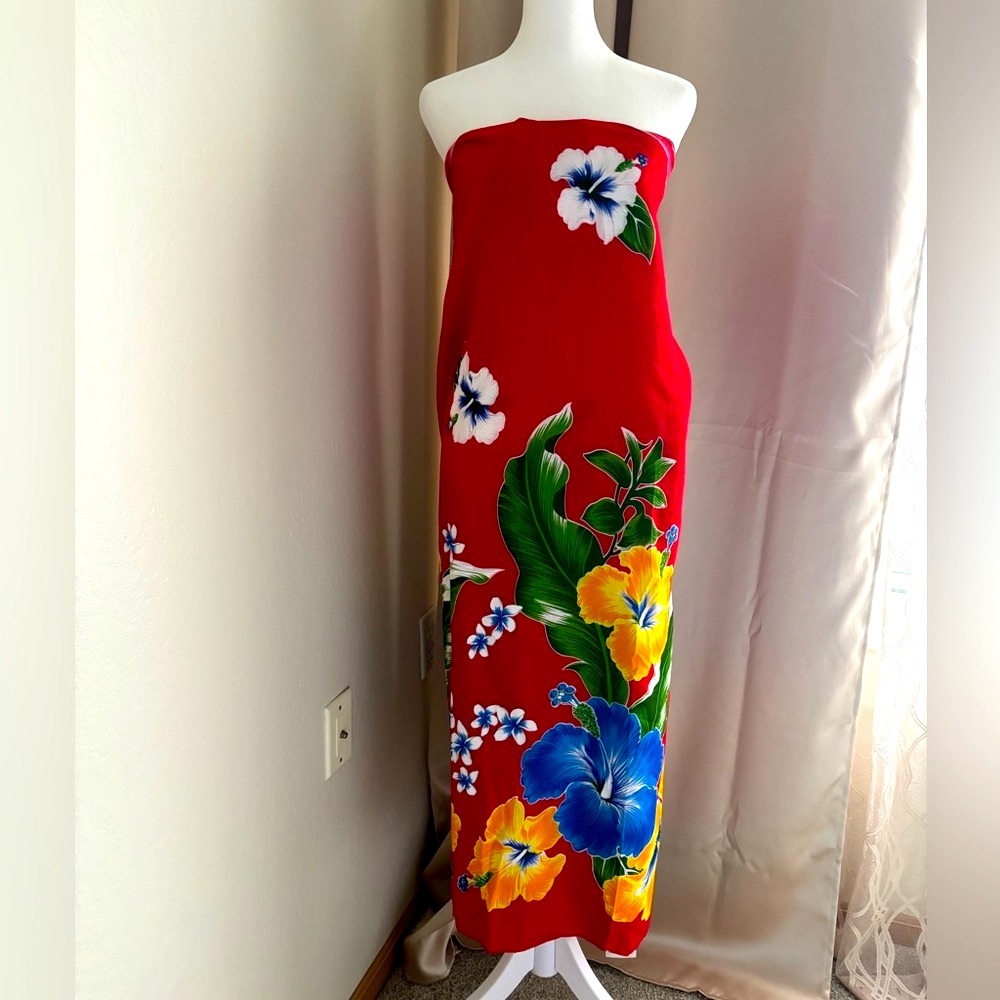 Unity Trading Hawaiian Vibe🏖️ Red Floral Pareo/Sarong, OS